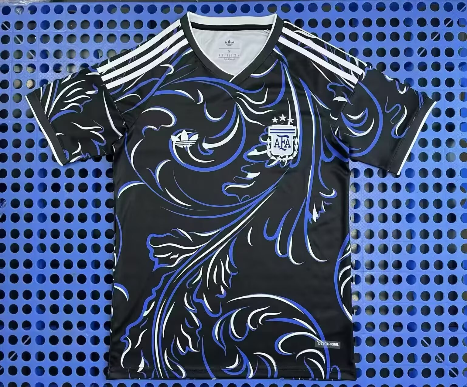 Fan version 25/26 Argentina away