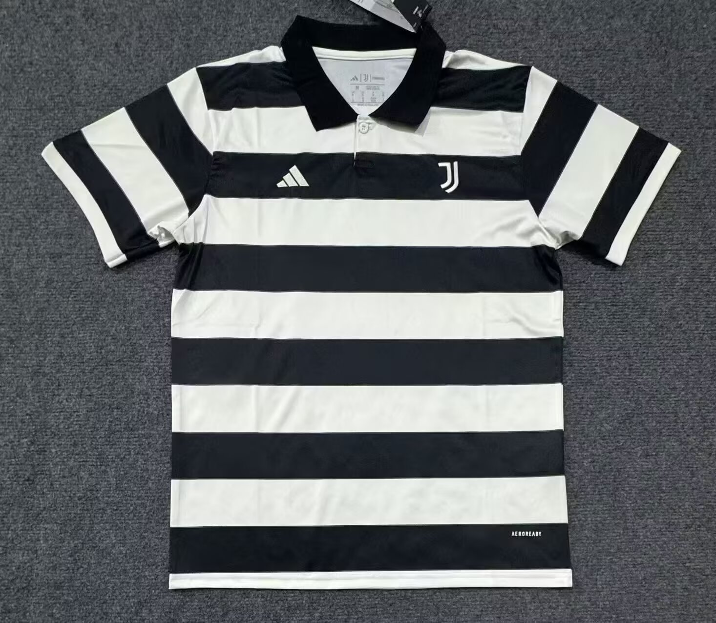 Fan version 26/27 Juventus four away