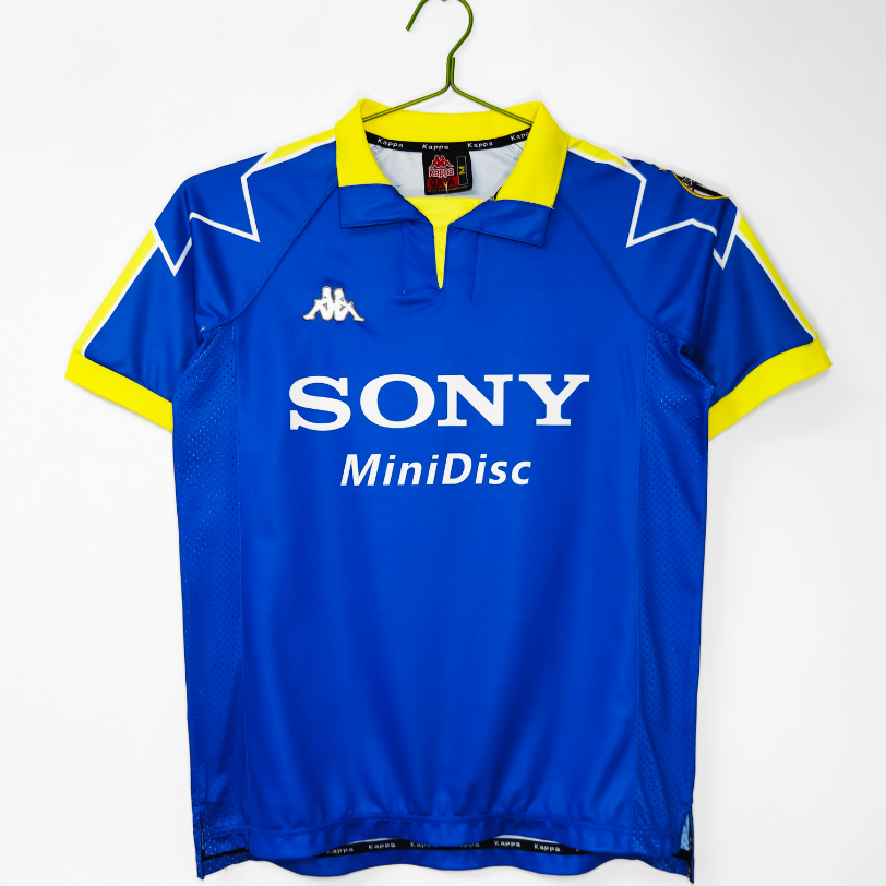 Retro 1997/98 season Juventus away