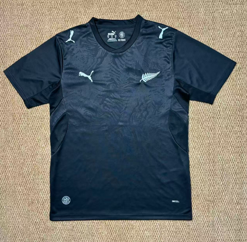 Fans Version 26/27 New Zealand home