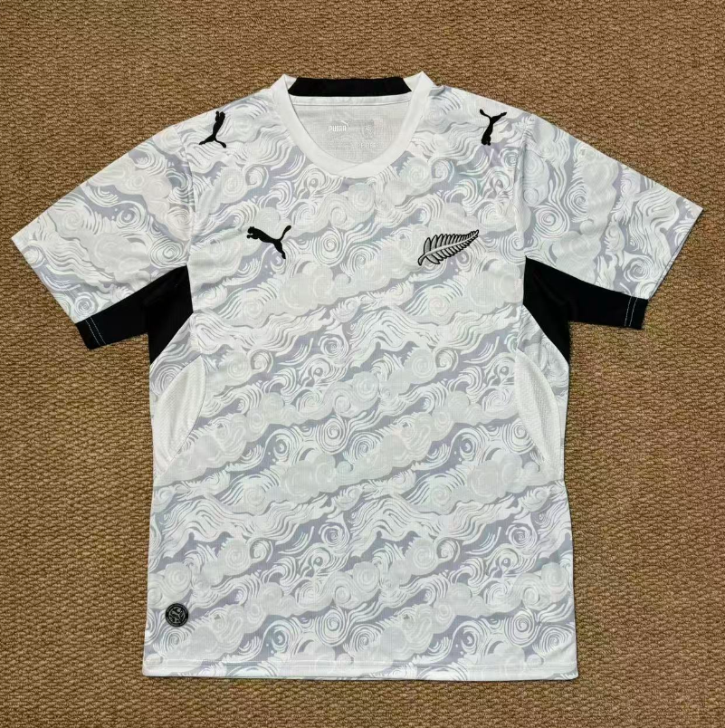 Fans Version 26/27 New Zealand away