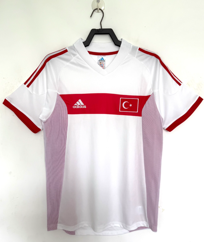 Retro 2002 Turkey away white