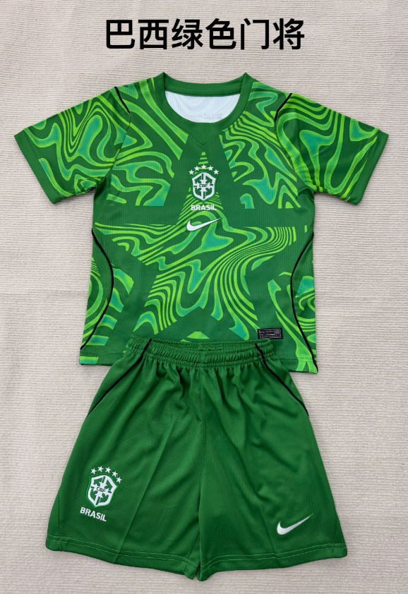 kids Kits 26/27 Brazilian green goalkeeper