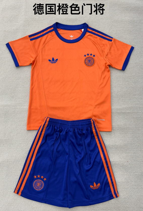Adults kits 26/27 German orange colored goalkeeper