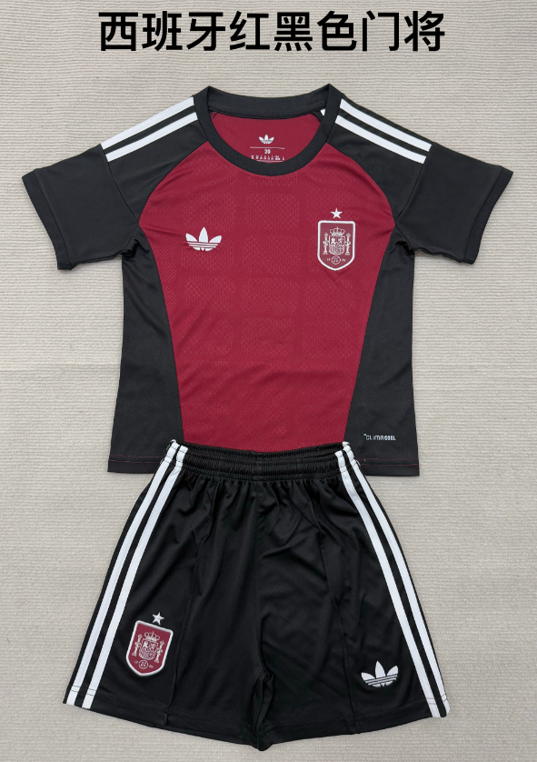 Adults kits 26/27 Spanish red and black goalkeeper 