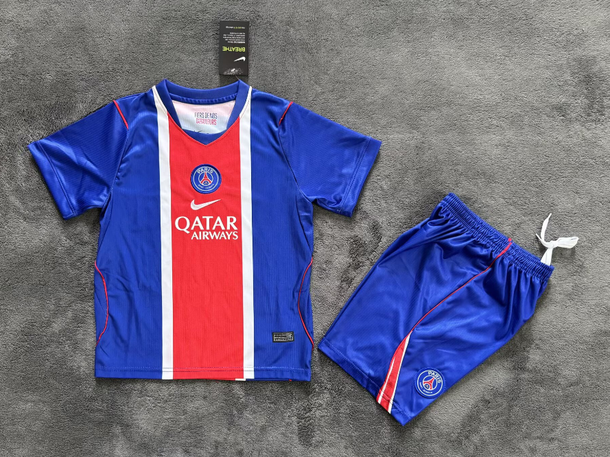 kids Kits 26/27 Paris home