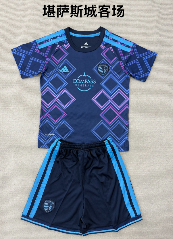 Adults kits 26/27 Sporting Kansas City away 