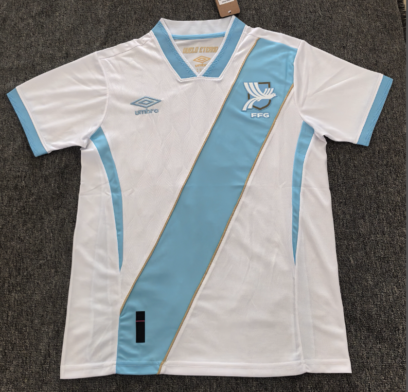 Fans Version 26/27 Guatemala home