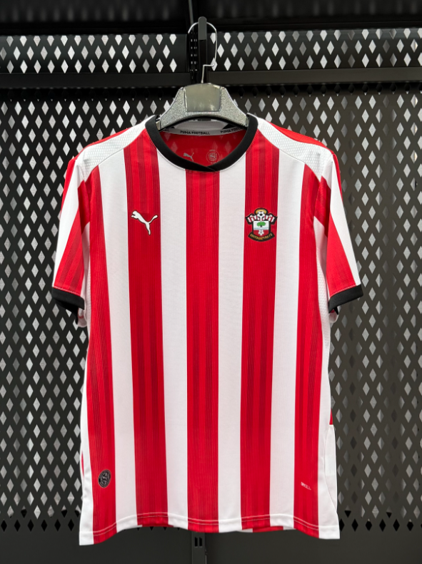 Fans Version 26/27 Southampton Home