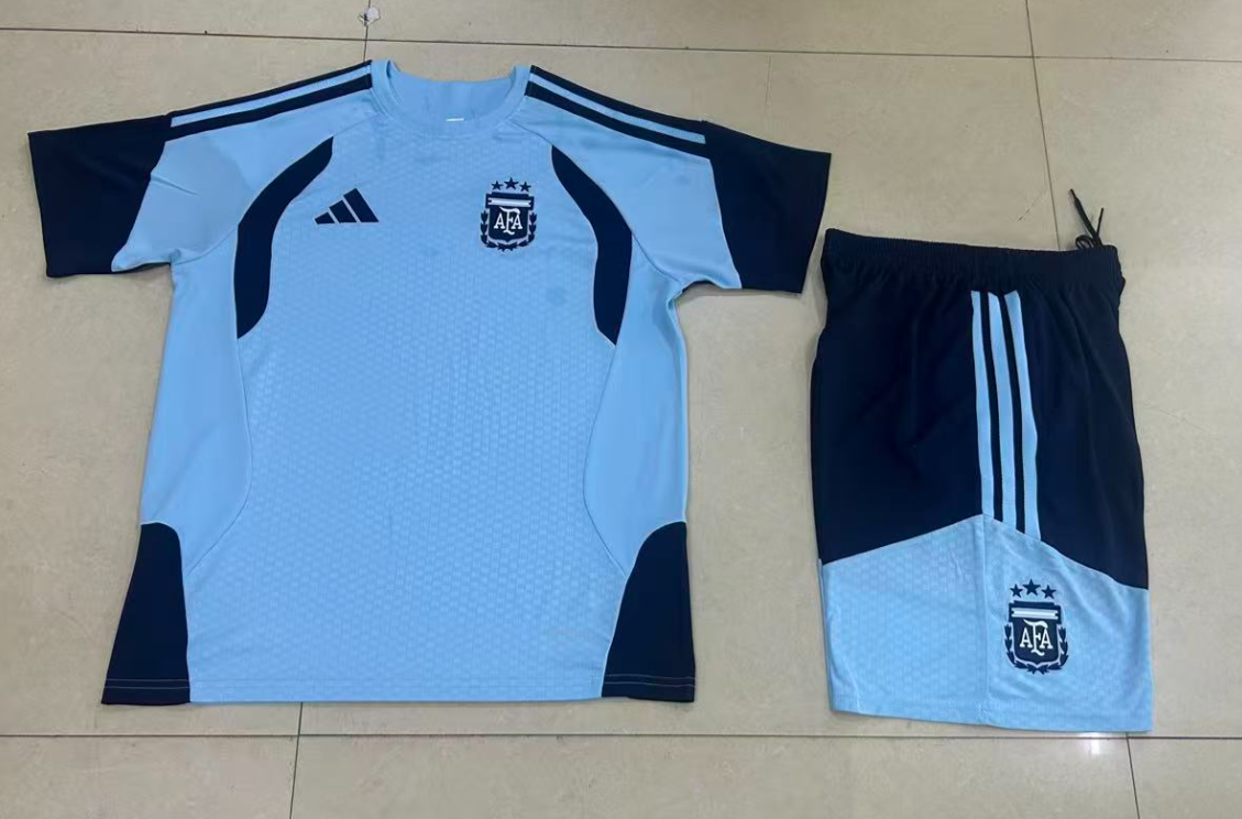 26/27 Argentine light blue Adults Training Kits
