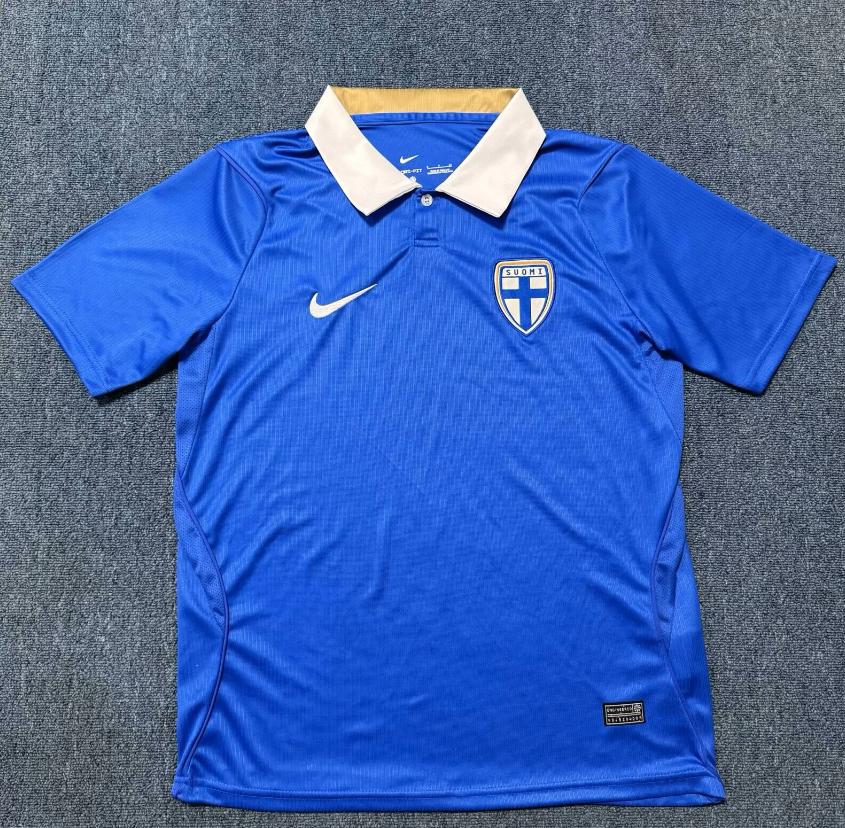 Fans Version 26/27 Finland away