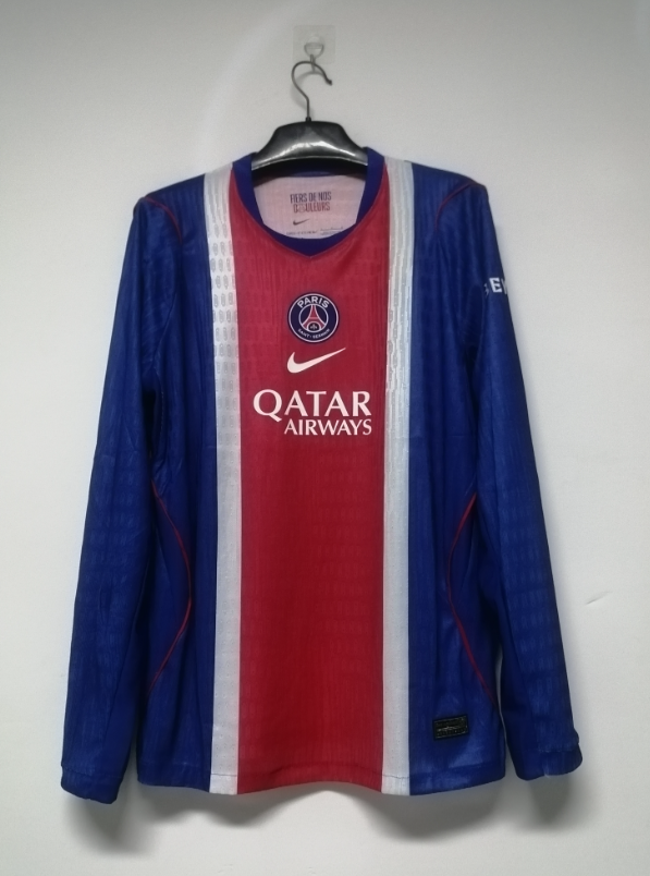 Player Version 26/27 Paris home long sleeve 
