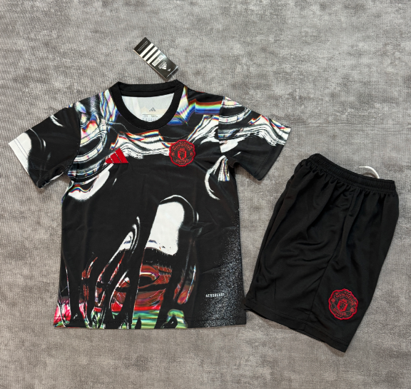 kids Kits 26/27 Manchester United training kit black and white