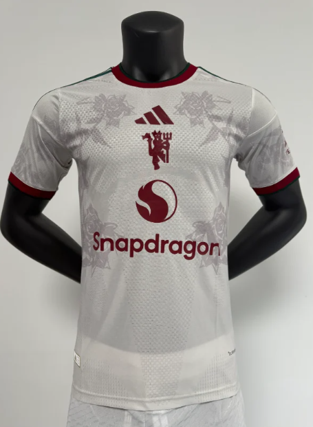 Player Version 26/27 Manchester United training jersey