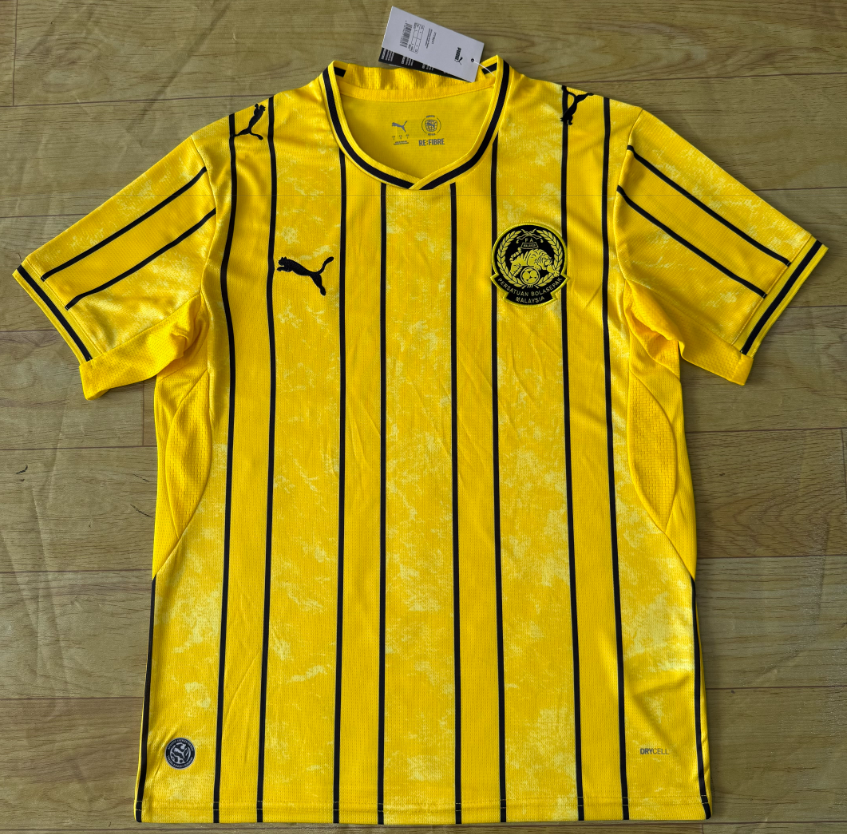 Fans Version 26/27 Malaysia home