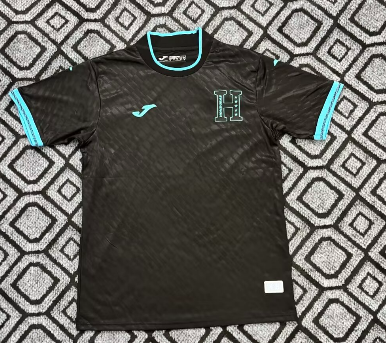 Fans Version 26/27 Honduras Second away