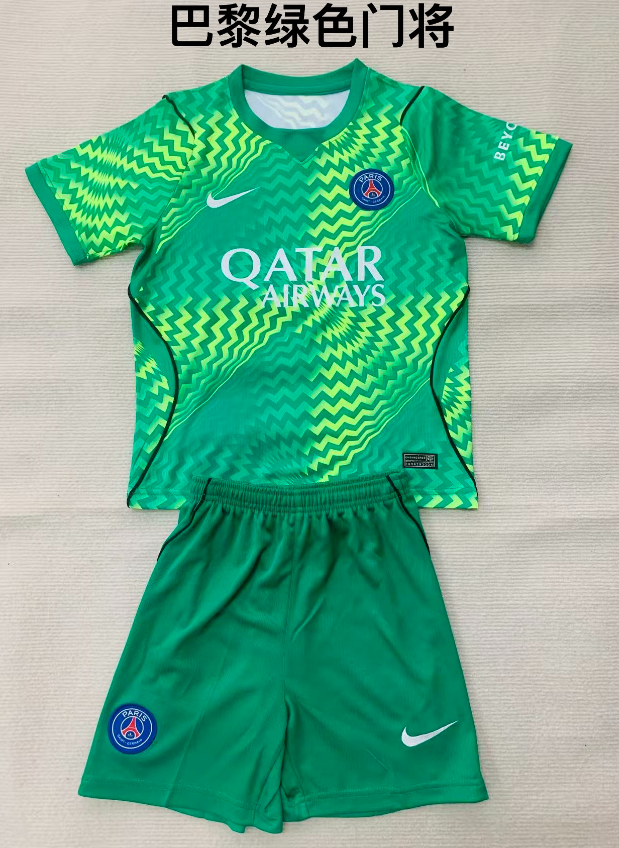 Kids kits 26/27 Paris Green Goalkeeper