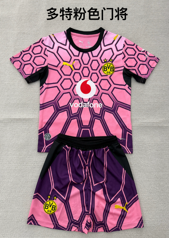 Kids kits 26/27 Dortmund Pink goalkeeper