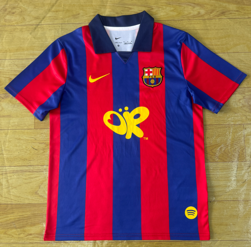 Fans Version 26/27 Barcelona OR collaboration edition
