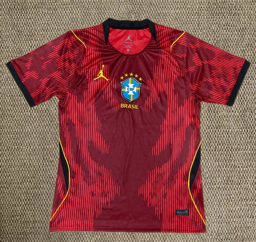 Fans Version 26/27 Brazilian Flying Man goalkeeper in wine red