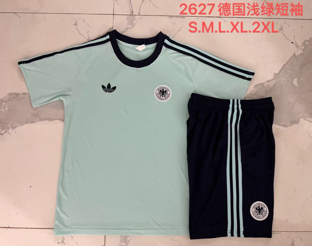 26/27 Adults German light green Training Kits