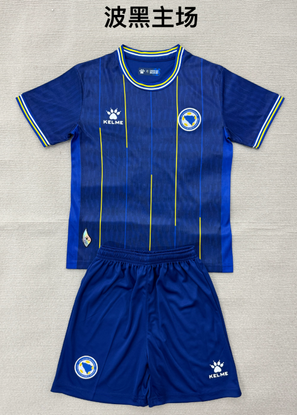 Adults kits 26/27 Bosnia and Herzegovina home