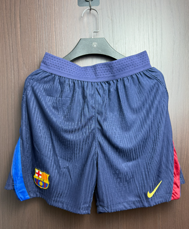 Player Version 26/27 Barcelona home shorts